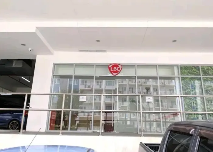 Homey 1 Bedroom With 2 Balconies At Grass Residences Aparthotel *